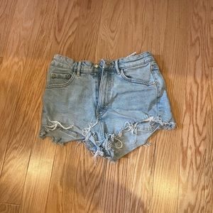 Zara light wash Jean shorts; size 4; good condition